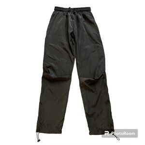 PrettyLittleThing Pants Women’s US Size 4